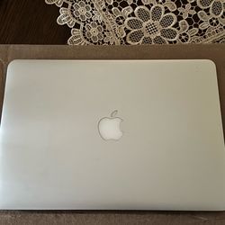 Apple MacBook Air 13”