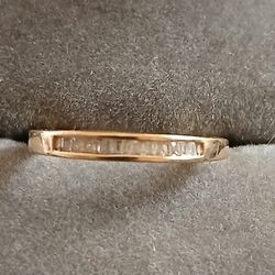 14k Yellow Gold Ring 
