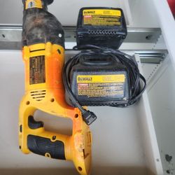 Dewalt Reciprocating saw 18v use 