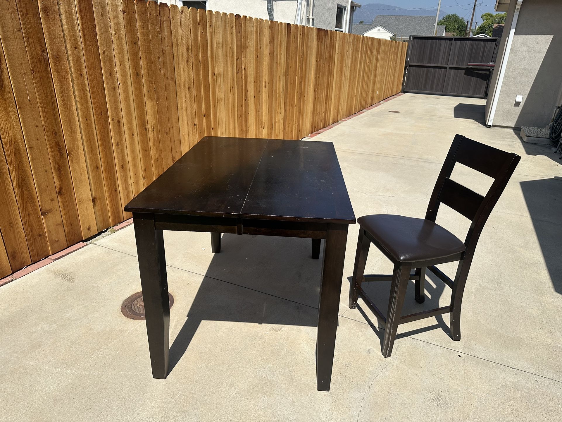 Kitchen Table And Chairs