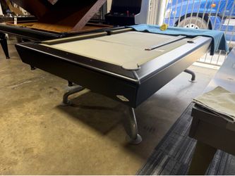 Brunswick Apollo contender 8ft pool table