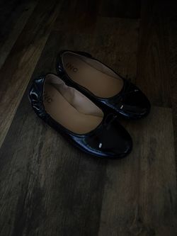 I.N.C ballet flats