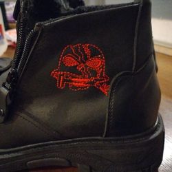       militant boots   black leather boot
