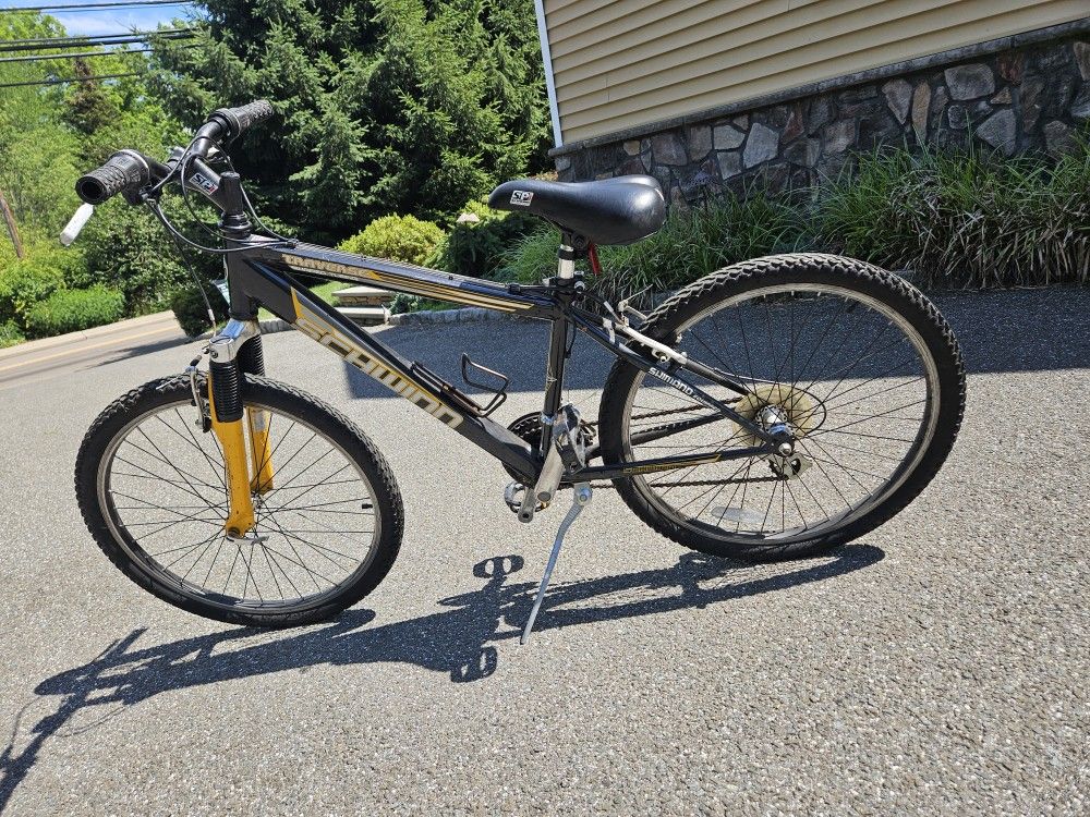 Schwinn, Older Child, Small Adult Bicycle