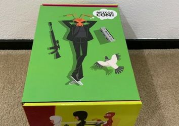 Mezco One:12 Golden Dragon Gomez