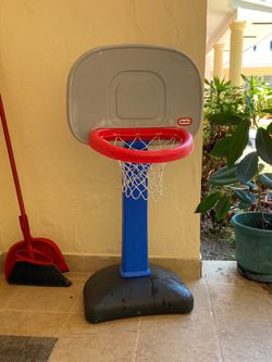 Little Tikes Kids Basketball Hoop – Adjustable Toddler Basketball Set