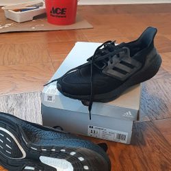 Ultra Boost 22 New In Box
