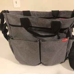 Skip HOP Messenger Diaper Bag 