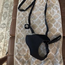 small pet harness and leash black
