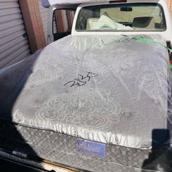 Full mattress