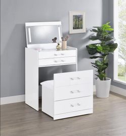 Vanity Set $399