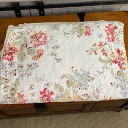 Quinn Bed Spread , Includes 2 Pillow Shams