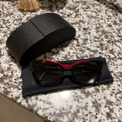 Authentic LV Sunglasses for Sale in Las Vegas, NV - OfferUp