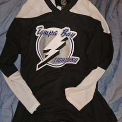 Adult Large Tampa Bay Lightning NHL Hockey Jersey