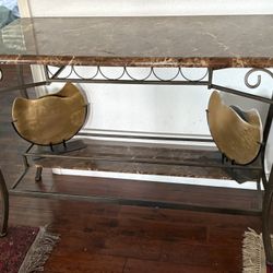 Tv Stand With Decoration 