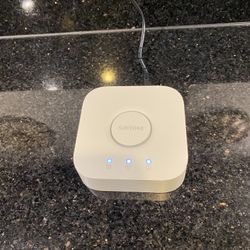 Philips Hue Bridge Zigbee Mesh Control up to 50 Lights and Accessories White 