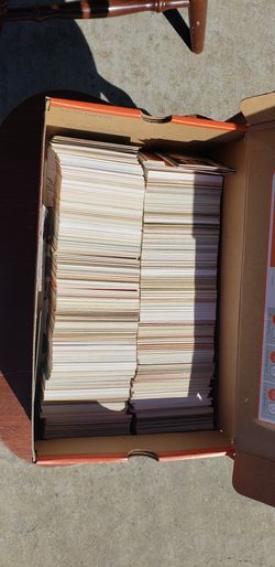 Tons of baseball cards in great condition