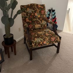 Vintage Style Arm Chair With Tapestry Fabric