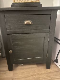 Night stand