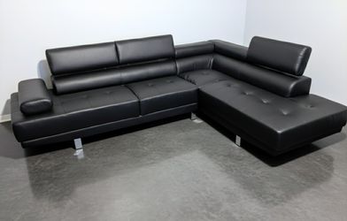 Black Modern Leather Sectional Sofa *BRAND NEW*