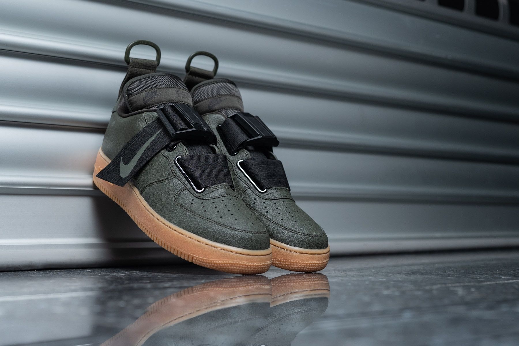 Nike Air Force1 Utility Low Mens Sequoia-Gum