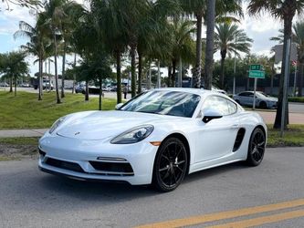 2018 Porsche 718 Cayman