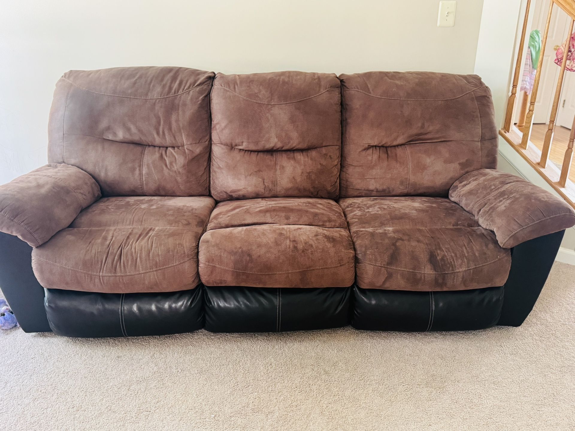 Ashly’s Used recliner Sofa, Love Seat and Round Table
