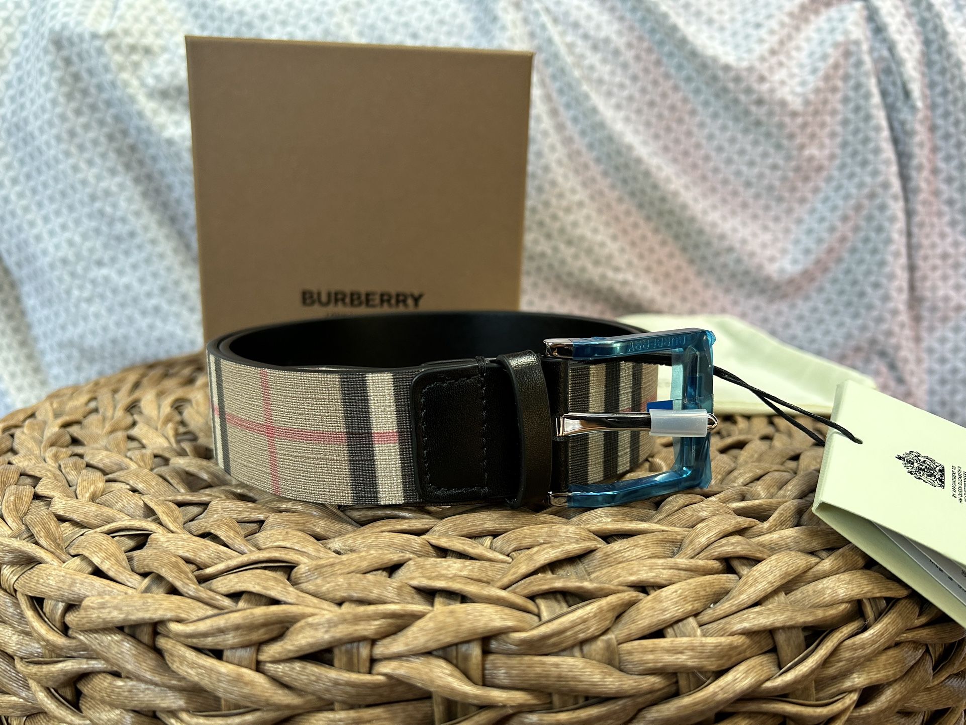 Burberry Men’s Belt Size 95