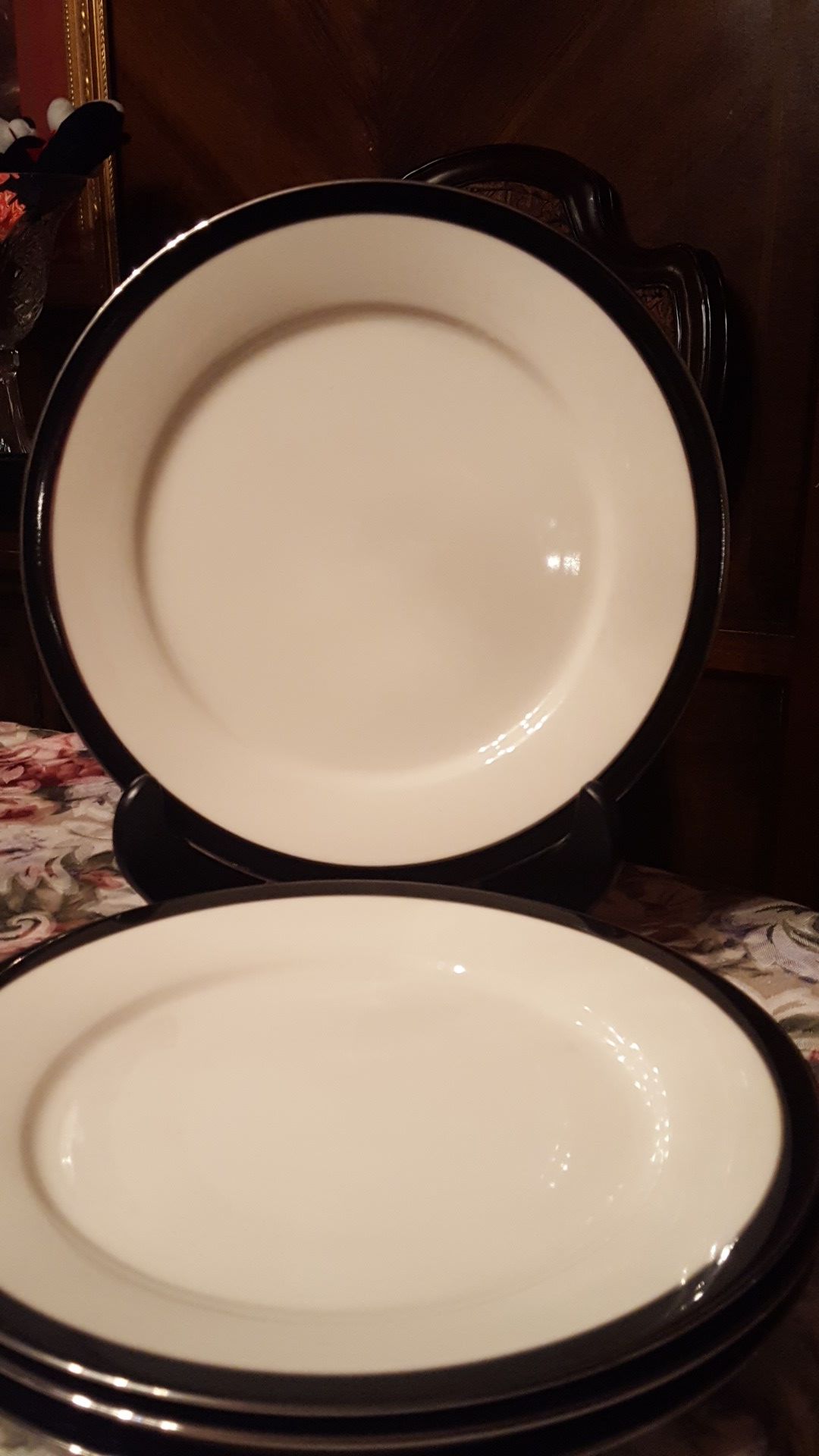 Carico Fine China Mystique 7955 pattern