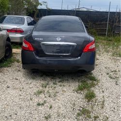 2010 Nissan Maxima For Parts 