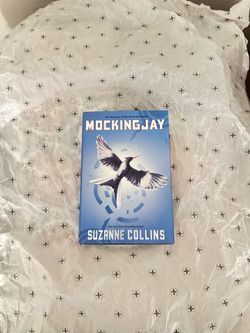 HUNGER GAMES MOCKING JAY SUZANNE COLLINS
