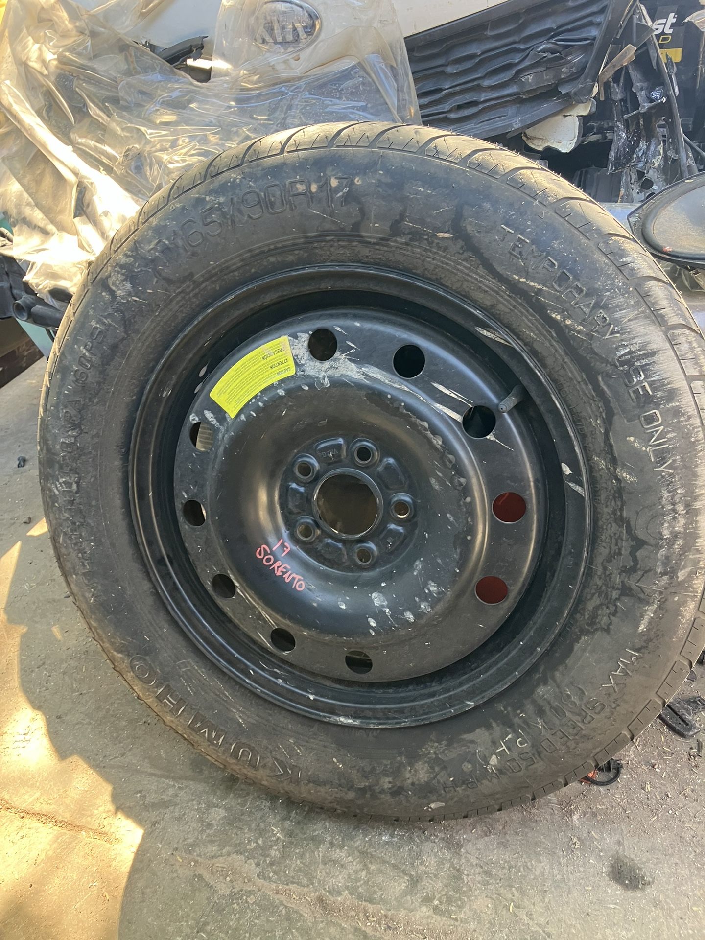 Kia Sorento 17 inch spare wheel