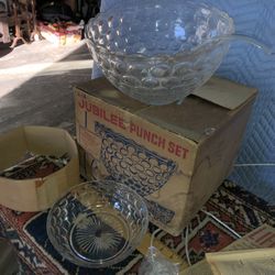 27 Piece Punch Bowl Set (New Never Used)