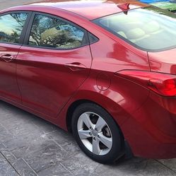 2012 Hyundai Elantra