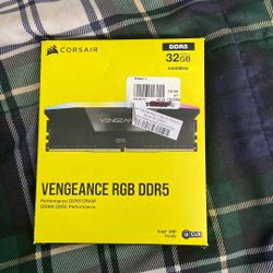 Corsair Vengeance RGB DDR5 (Ram 16gbx2)