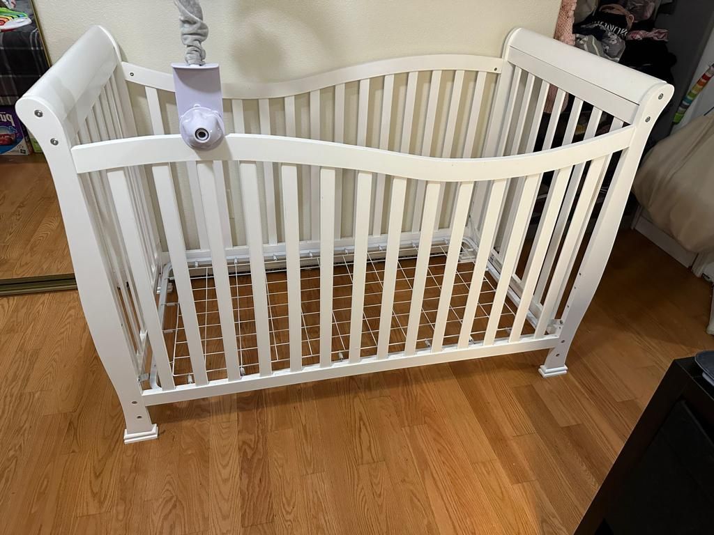 Baby Crib 