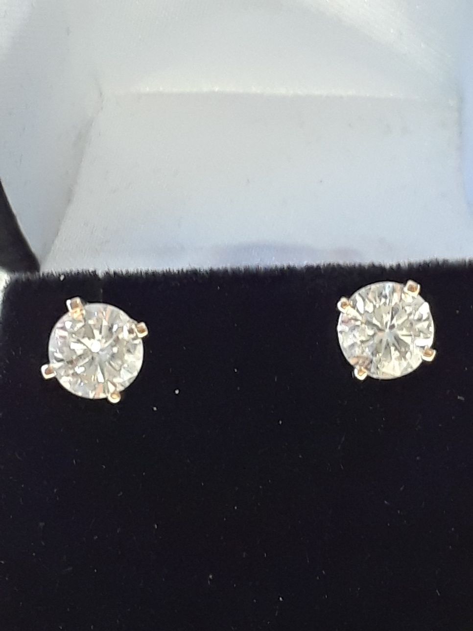 14kt Yellow Gold/Diamond Studs