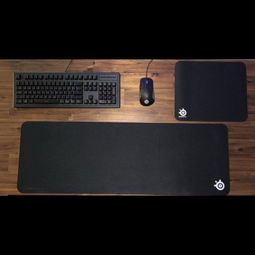 Steelseries Gaming RGB Keyboard and Mouse with Mousepads