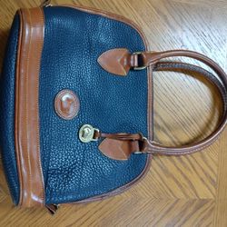 Dooney And Bourke Purse