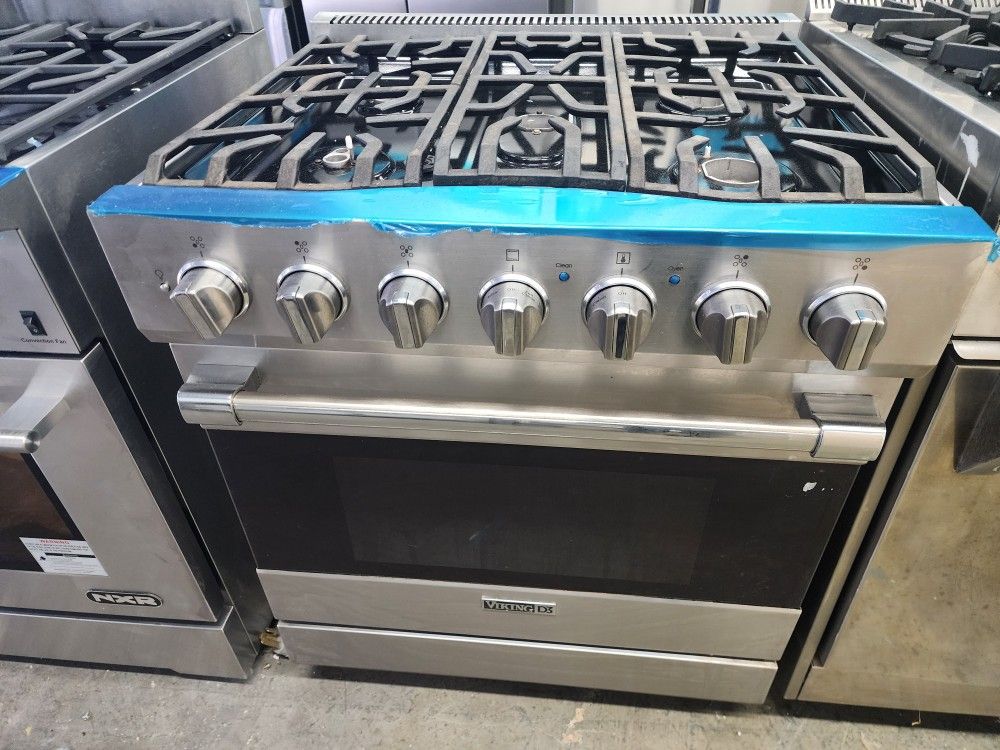 Like New Viking 36 Inch Wide Stainless Steel Gas