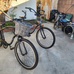 SET  OF  ELECTRA  7SPEED  BEACH  CRUISERS 