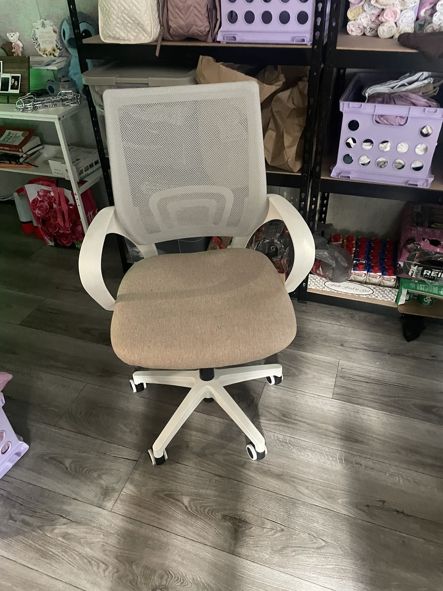 White Desk Chair
