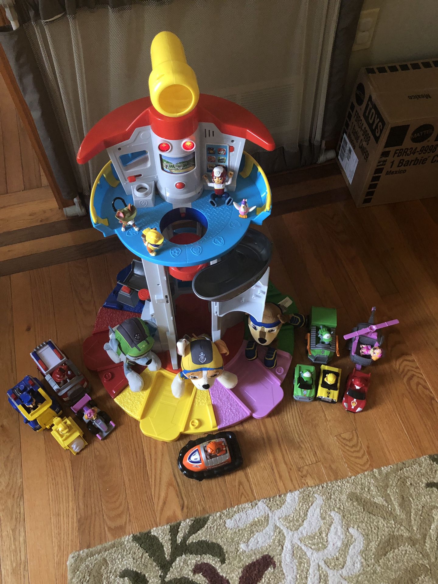 Paw Patrol lookout tower slightly used! Missing jet packs