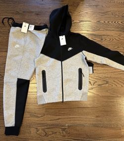 Nike Men's Sportswear Tech Fleece Windrunner Full-Zip Hoodie and matching Joggers set in Dark Grey Heather/Black