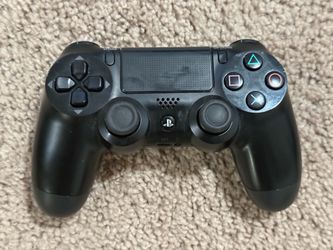 PS4 DualShock 4 Controller