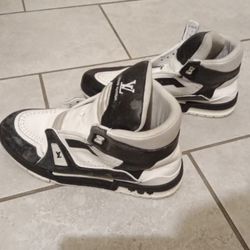 Louis Vuitton Sneakers 