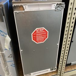 New Ge 15 Inch Ice Maker 