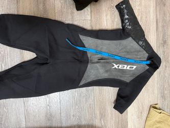 DBX Wetsuit Black and Gray junior L