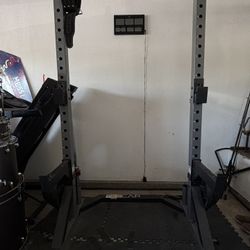 Squat Rack w/weights And Bar