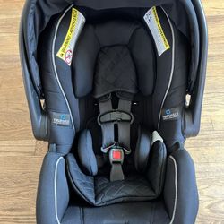 Graco Snugride Snuglock 35 LX Infant Car Seat